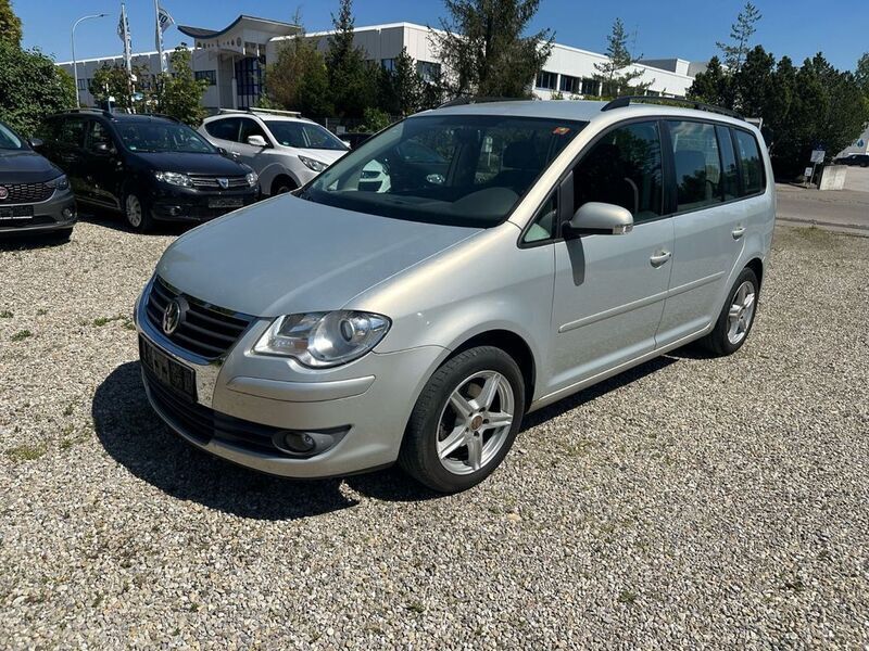 Silber Gebraucht 2009 VW Touran Trendline Van / Kleinbus | 1.500 € (Superpreis) - Bild 1/4