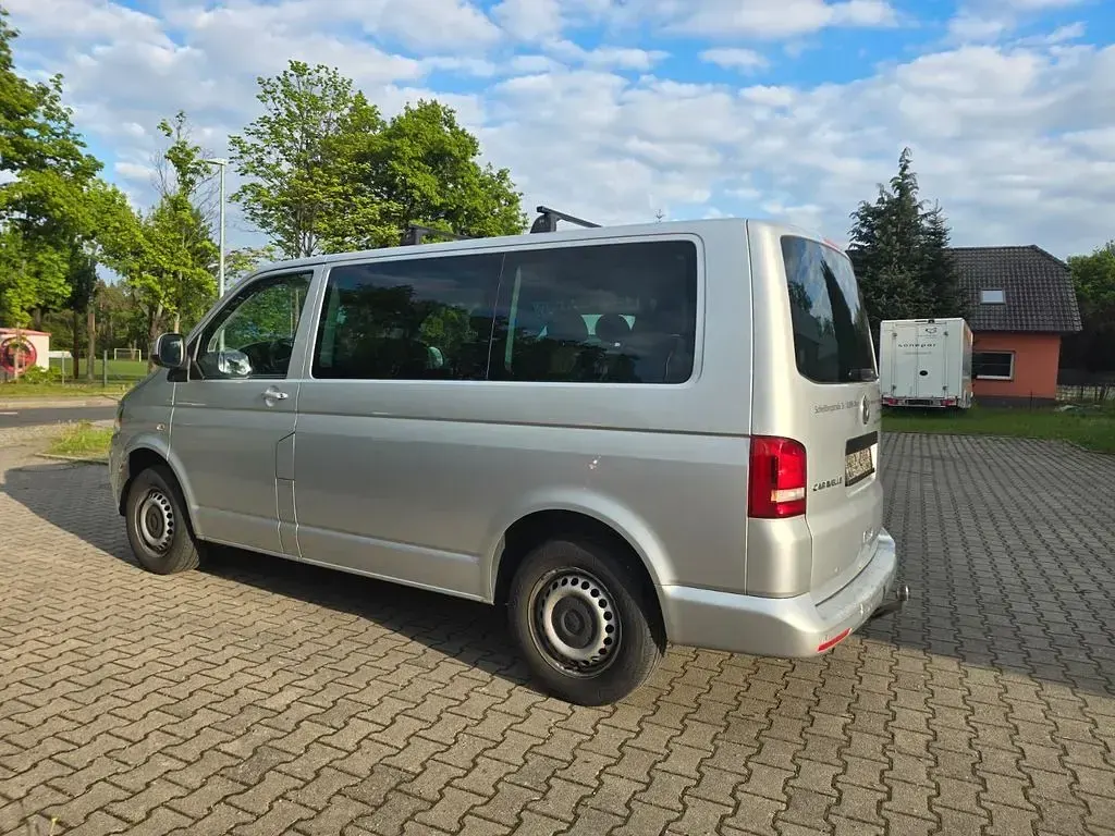 Gebraucht VW Caravelle 140 PS (102 kW) 2013 Silber Van