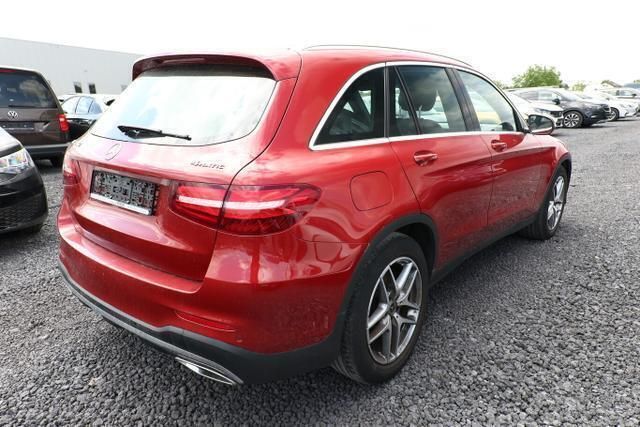 Hyacinthrot metallic hyacinthrot metallic Gebraucht 2017 Mercedes GLC220 AMG line SUV | 28.535 € (Fairer Preis) - Bild 1/4