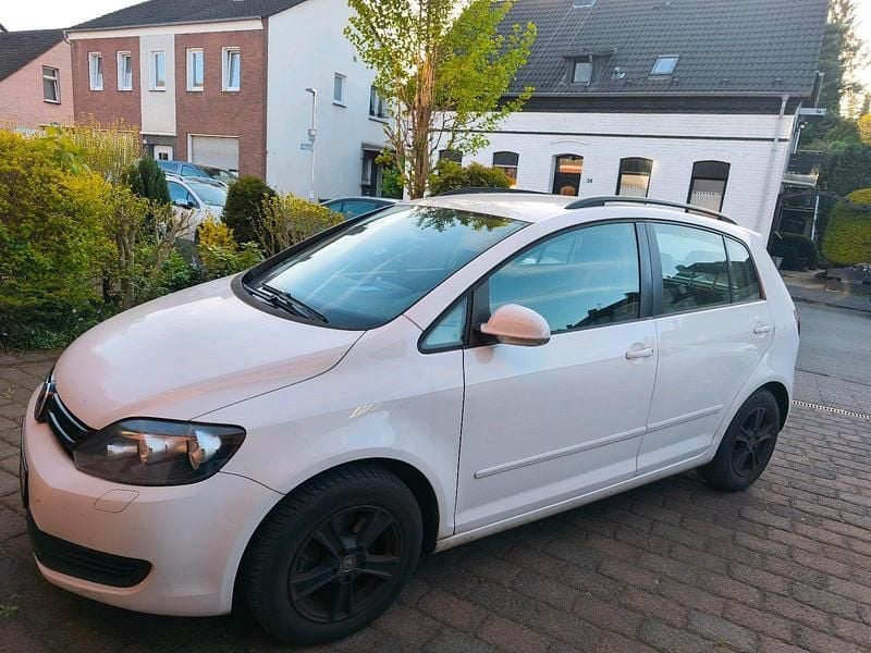 Second-hand VW Golf VI 105 CP (77 kW) 2011 Alb Hatchback