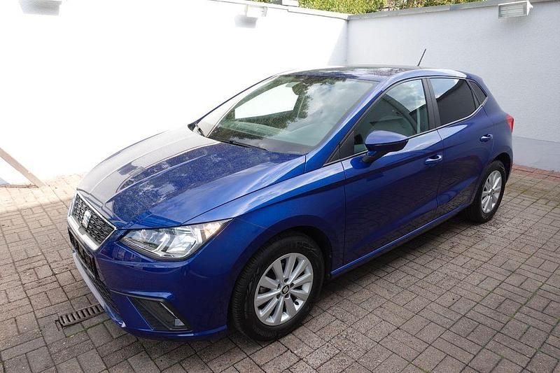 Blau Gebraucht 2020 Seat Ibiza Style Limousine | 12.990 € (Fairer Preis) - Bild 1/4