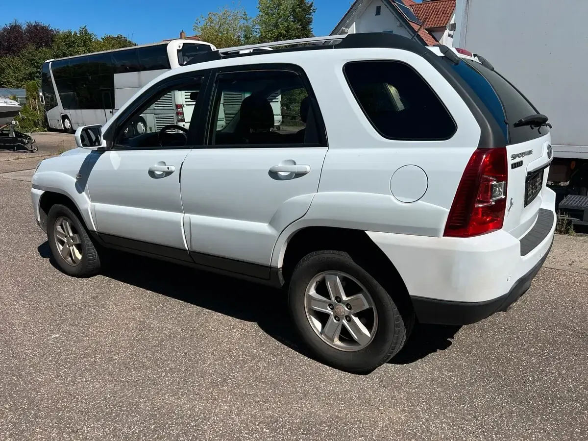 Gebraucht Kia Sportage 136 PS (100 kW) 2009 Weiß SUV