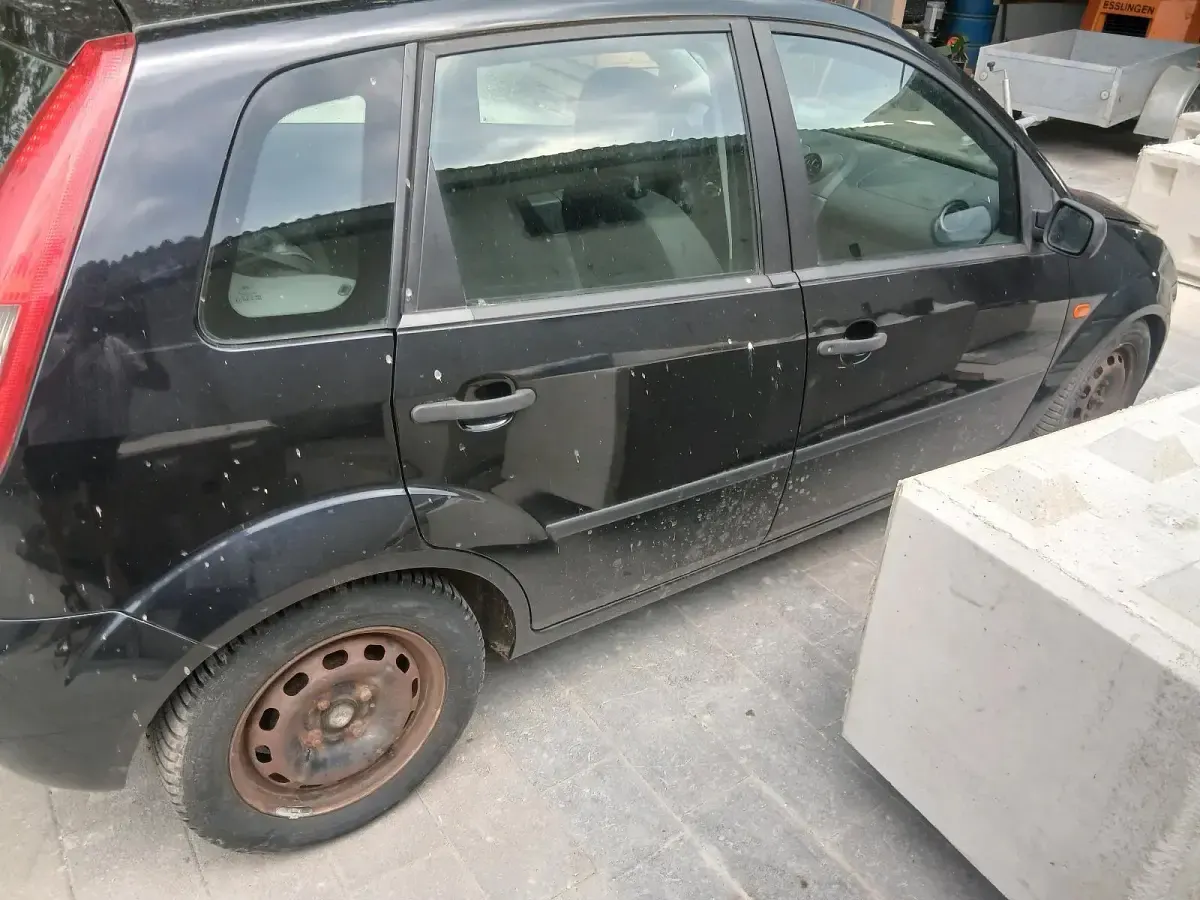 Gebraucht Ford Fiesta 80 PS (58 kW) 2002 Schwarz Kleinwagen