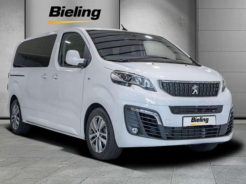 Schneeweiß Gebraucht 2021 Peugeot e-Traveller Allure Van / Kleinbus | 47.150 € - Bild 1/4