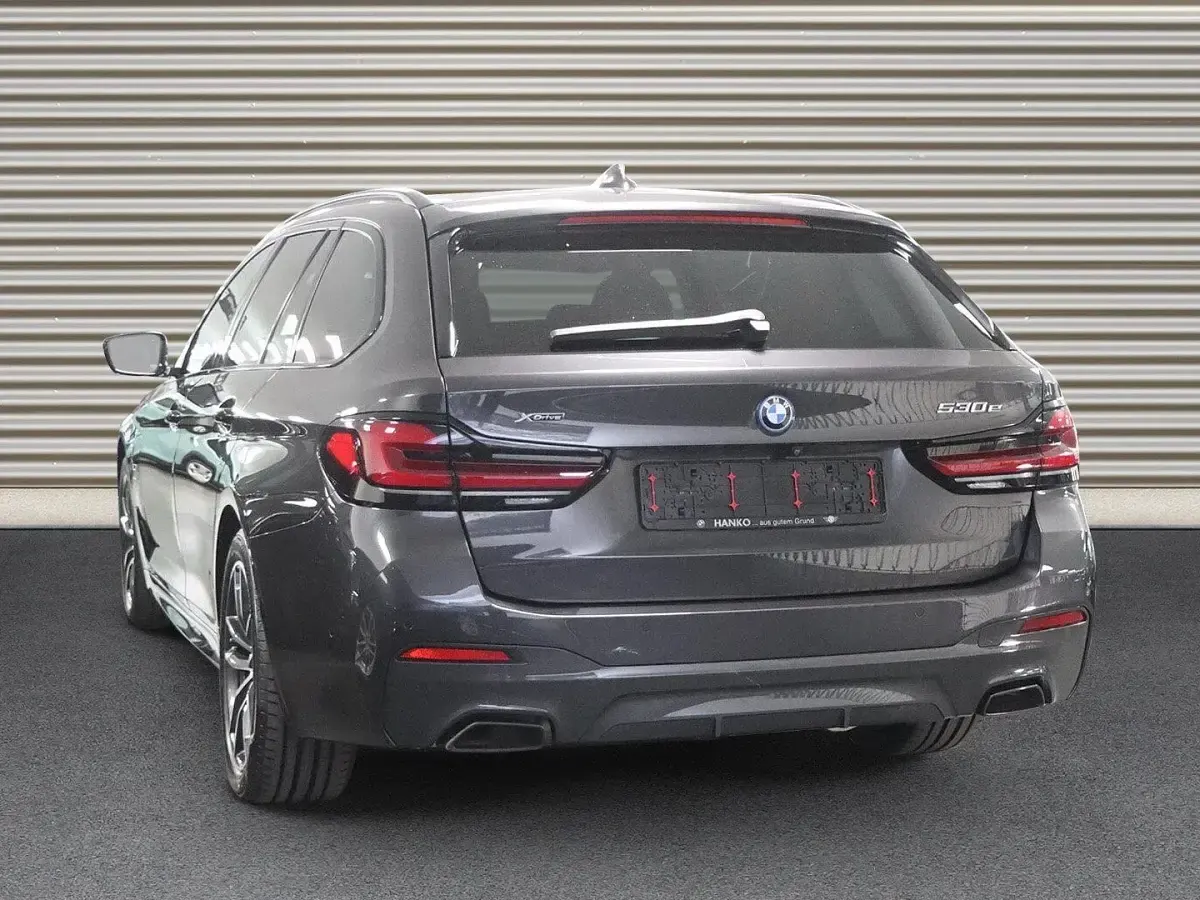 Używany BMW 530e Efficient Dynamics 292 KM (214 kW) 2023 Szary Kombi