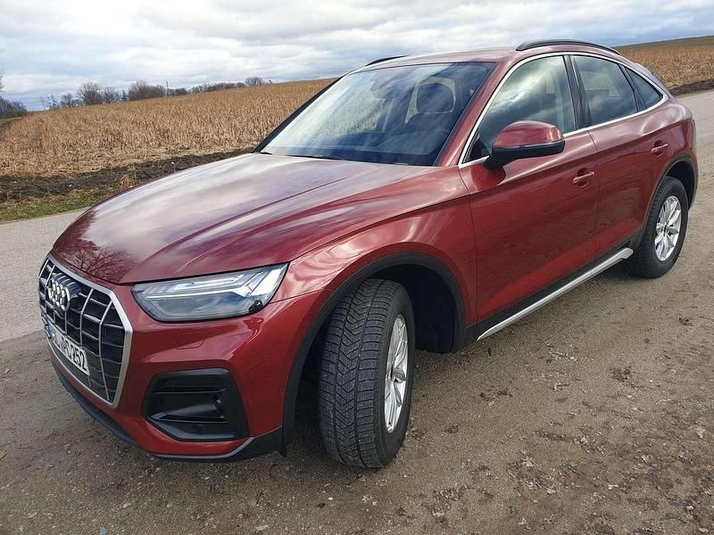 Gebraucht Audi Q5 Sportback Business 204 PS (150 kW) 2023 Rot SUV