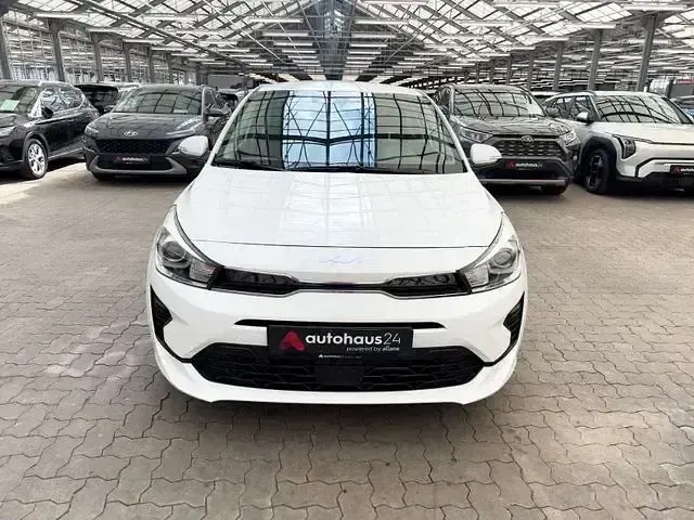Gebraucht Kia Rio Vision 84 PS (61 kW) 2023 Weiß Kleinwagen
