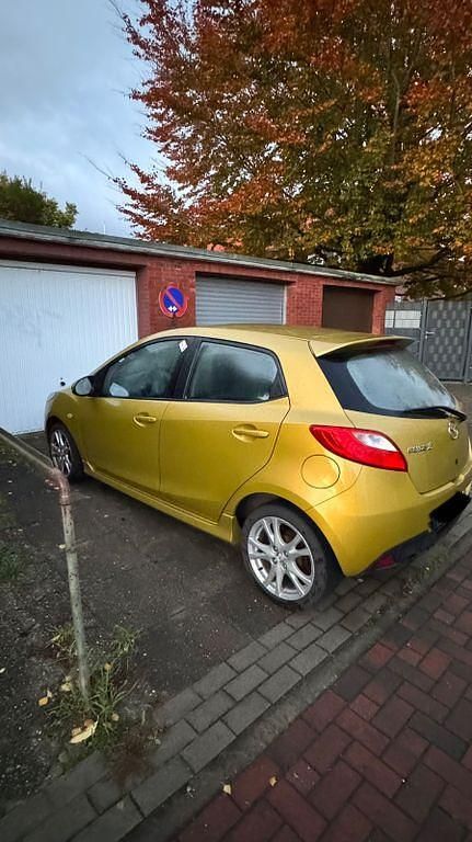 Gold Gebraucht 2008 Mazda 2 Limousine | 1.300 € (Guter Preis) - Bild 1/4