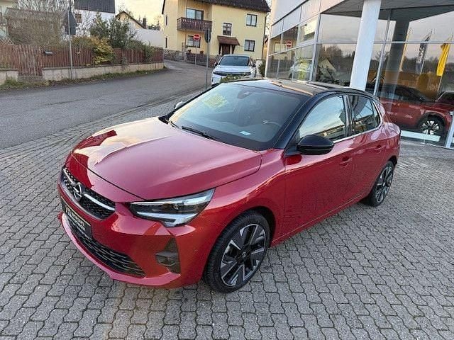 Gebraucht Opel Corsa-e Ultimate 100 kW (136 PS) 2022 Kardio rot Kleinwagen