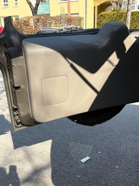 Gebraucht Jeep Cherokee Limited 211 PS (155 kW) 2003 Gold SUV