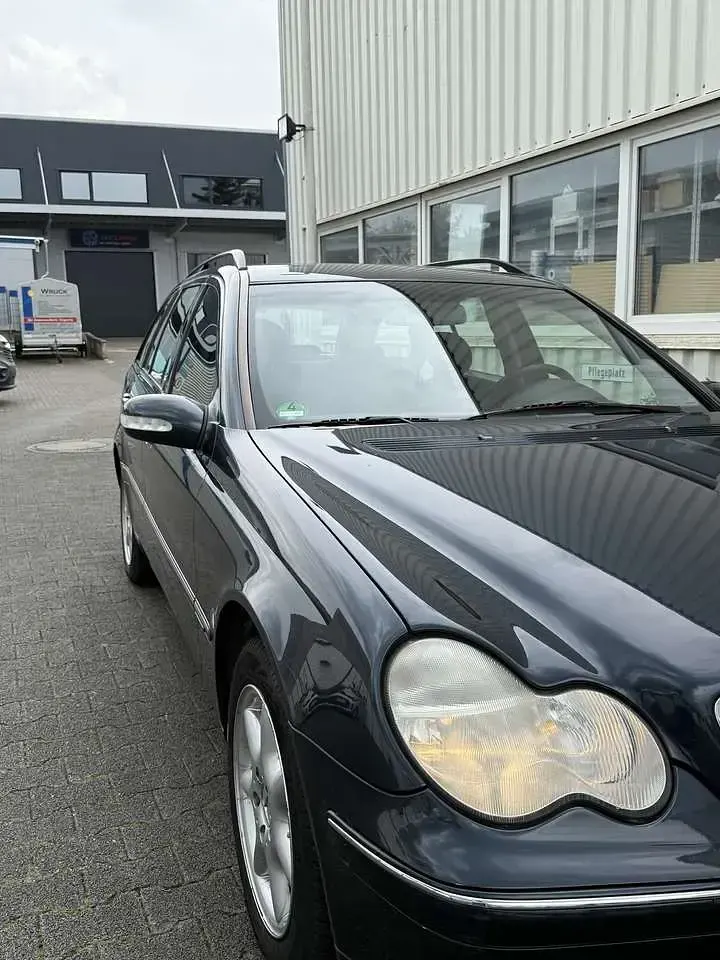 Usata Mercedes C180 Elegance 129 CV (94 kW) 2002 Nero Station wagon
