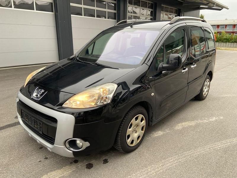 Schwarz Gebraucht 2009 Peugeot Partner Tepee Tendance Van / Kleinbus | 3.249 € (Fairer Preis) - Bild 1/4