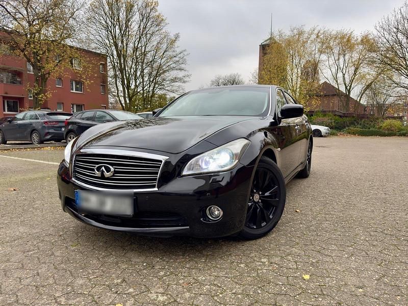 Gebraucht Infiniti M30 236 PS (173 kW) 2013 Schwarz Coupé
