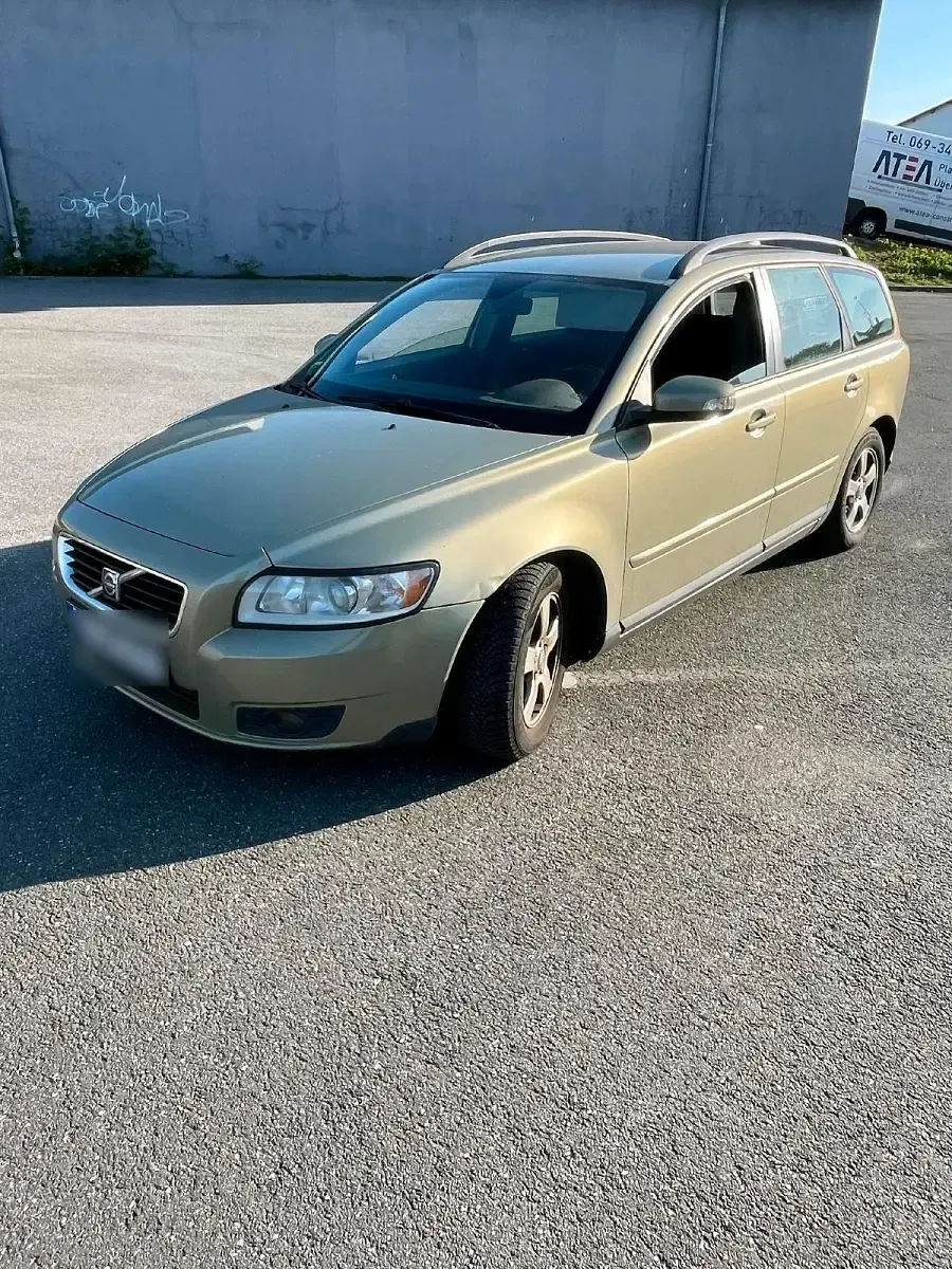 Gebraucht Volvo V50 125 PS (91 kW) 2007 Gelb Kombi