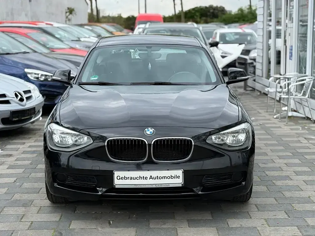 Gebraucht BMW 114 Sport Line 95 PS (69 kW) 2014 Schwarz Kleinwagen