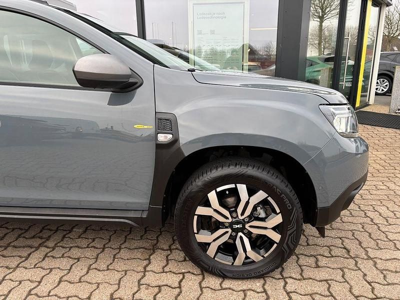 Gebraucht Dacia Duster Journey 131 PS (96 kW) 2024 Grau SUV