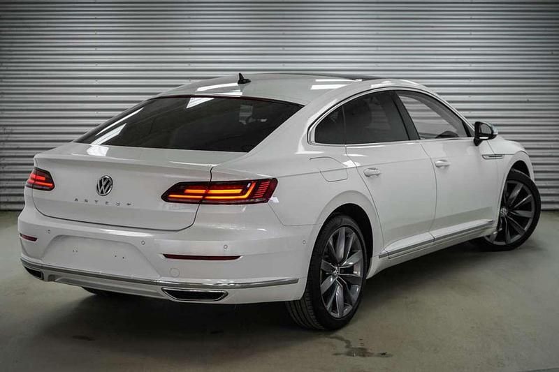 Gebraucht VW Arteon Elegance 190 PS (139 kW) 2019 Weiß Kleinwagen