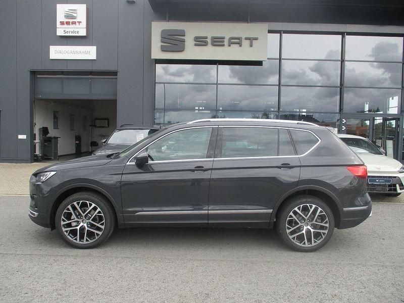 Grau Neu 2024 Seat Tarraco Beats SUV | 39.990 € (Guter Preis) - Bild 1/4
