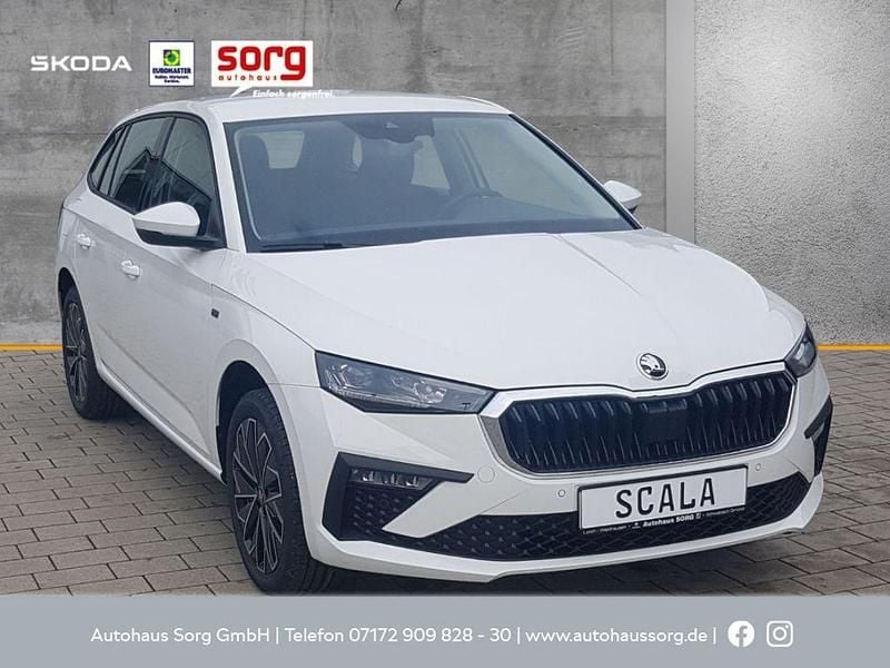 Weiss Neu 2025 Skoda Scala Tour Kleinwagen | 24.069 € (Teuer) - Bild 1/4