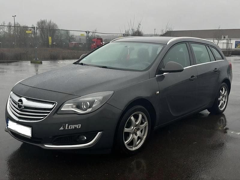 Gebraucht Opel Insignia 130 PS (95 kW) 2014 Grau Kombi