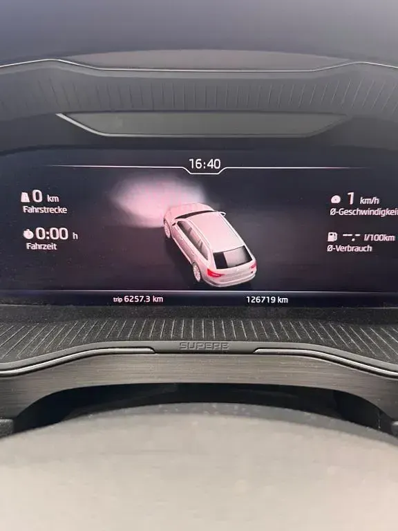 Gebraucht Skoda Superb Style 190 PS (139 kW) 2019 Weiß Limousine