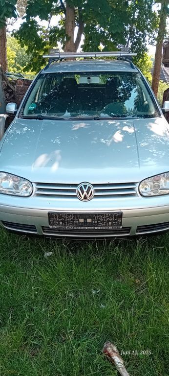 Grau Gebraucht 2003 VW Golf IV Pacific Kombi | 1.600 € (Fairer Preis) - Bild 1/4