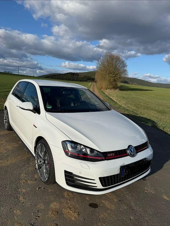 Gebraucht VW Golf VII GTI 230 PS (169 kW) 2015 Weiß Limousine