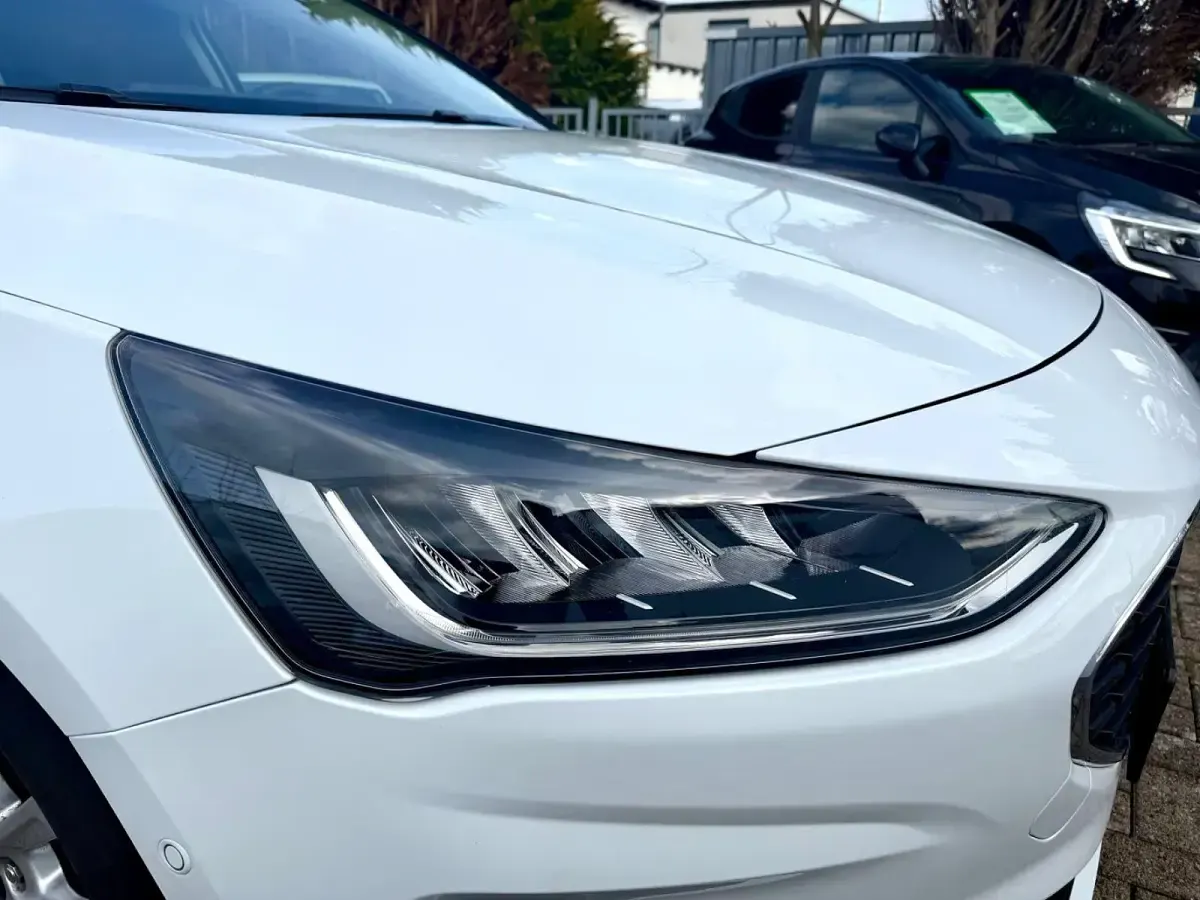 Usata Ford Focus 120 CV (88 kW) 2023 Bianco Station wagon