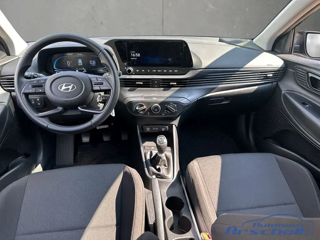 Neu Hyundai Bayon Select 101 PS (74 kW) 2025 Schwarz SUV
