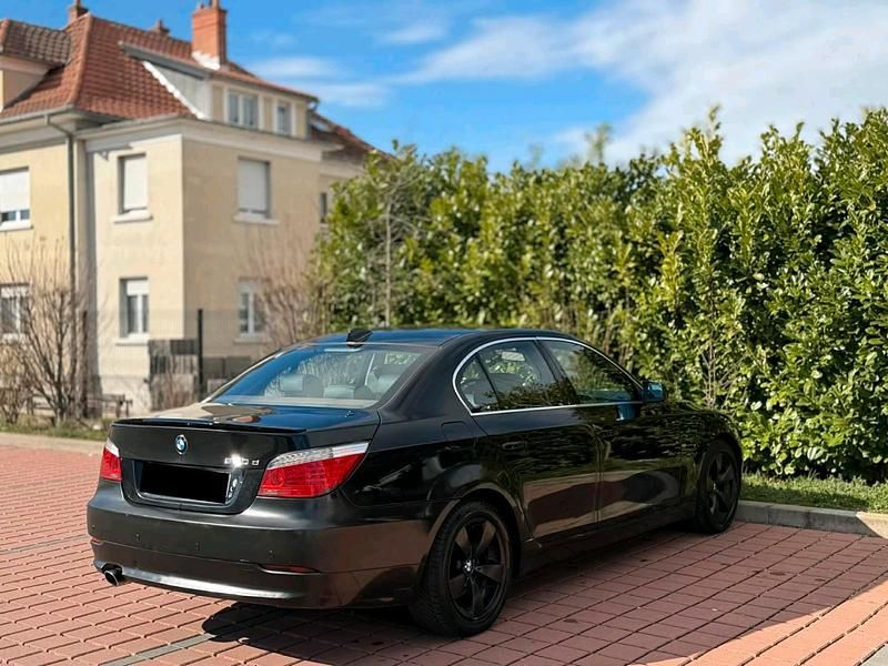 Gebraucht BMW 520 177 PS (130 kW) 2009 Schwarz Limousine
