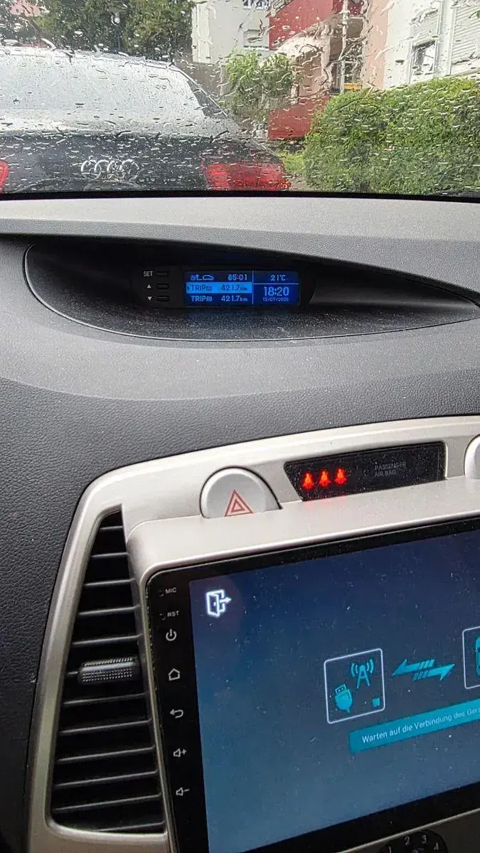 Gebraucht Hyundai i20 Classic 77 PS (56 kW) 2012 Schwarz Kleinwagen