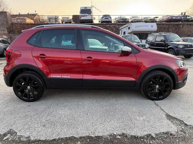 Gebraucht VW Polo Cross 110 PS (80 kW) 2015 Rot Kleinwagen