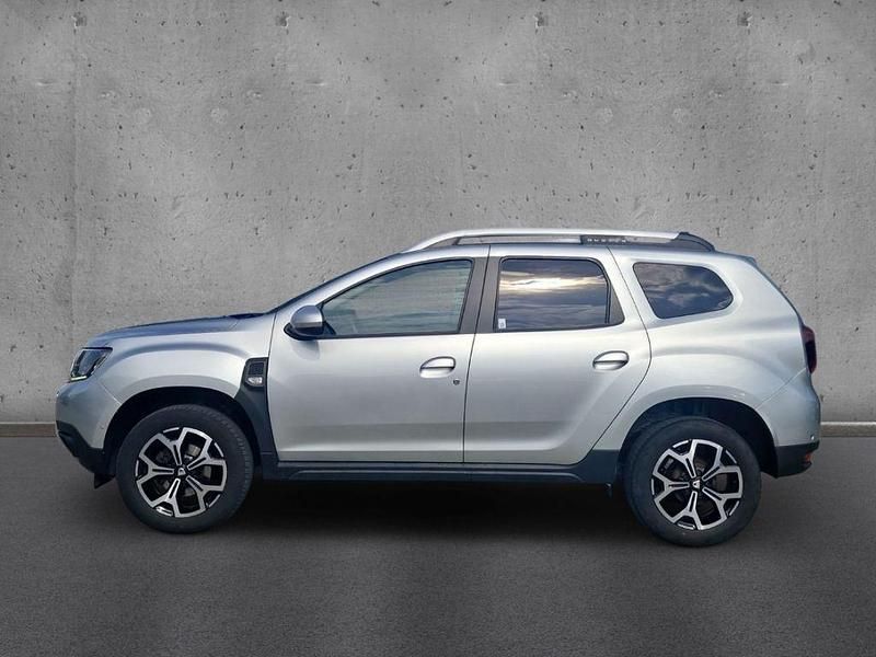 Gebraucht Dacia Duster Prestige 116 PS (85 kW) 2021 Grau SUV