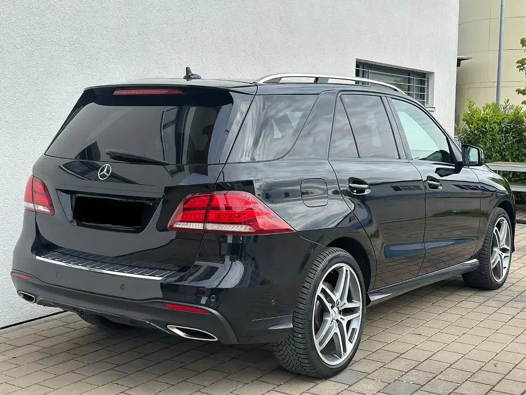Gebraucht Mercedes GLE500 AMG line 455 PS (334 kW) 2016 Schwarz SUV