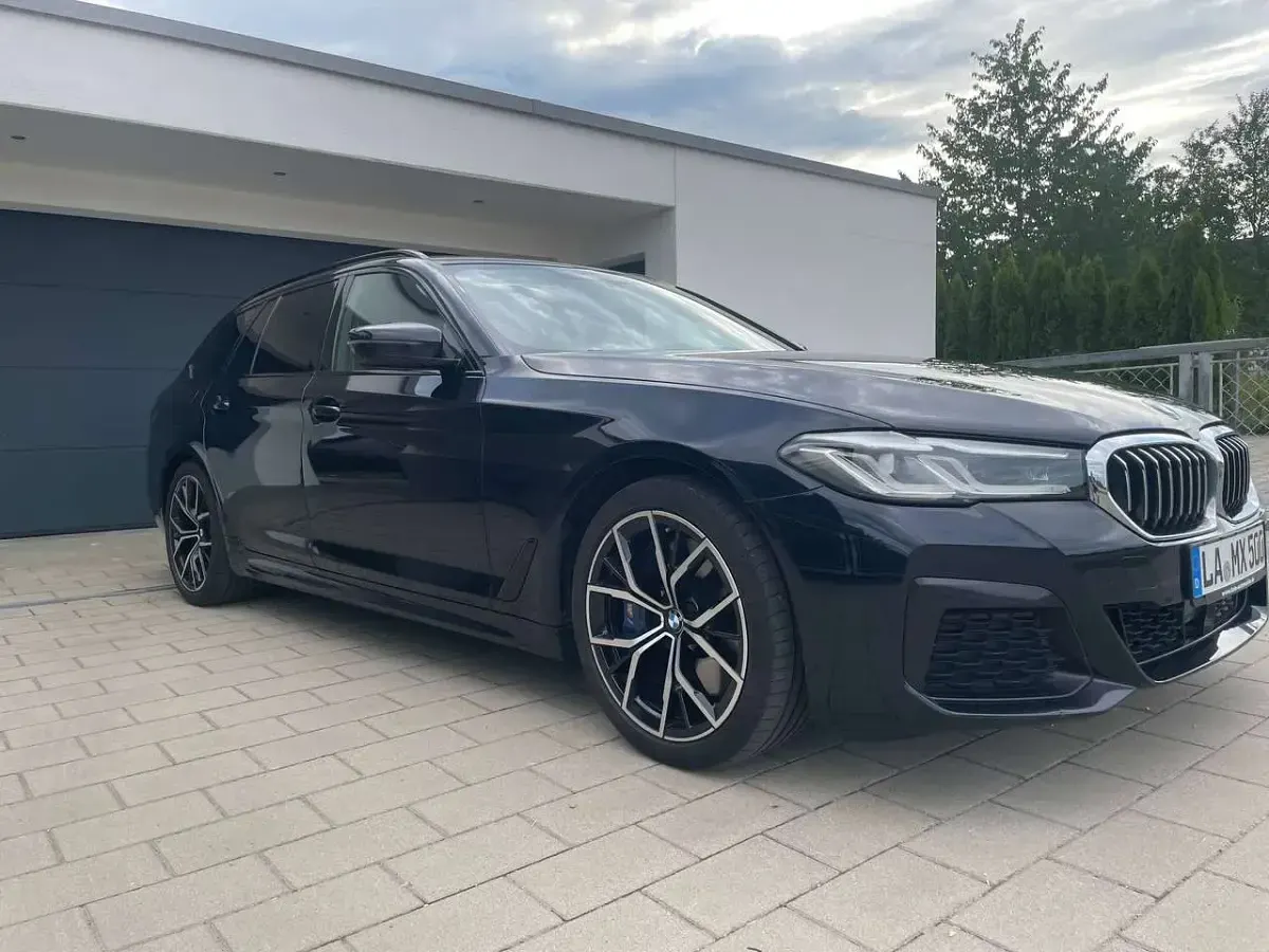 Gebraucht BMW 540 Sport Line 340 PS (250 kW) 2020 Schwarz Kombi