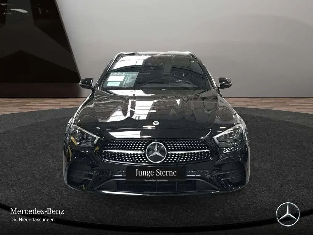 Gebraucht Mercedes E300 AMG 211 PS (155 kW) 2021 Schwarz Limousine