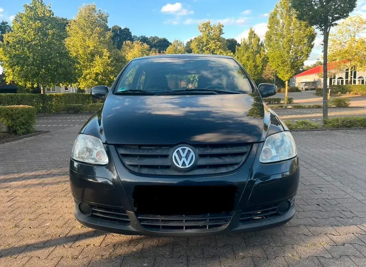 Gebraucht VW Fox 60 PS (44 kW) 2007 Schwarz Kleinwagen