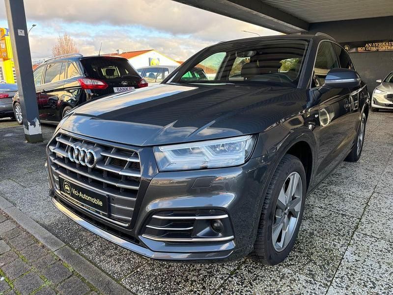 Grau Gebraucht 2020 Audi Q5 Sport SUV | 29.300 € (Guter Preis) - Bild 1/4
