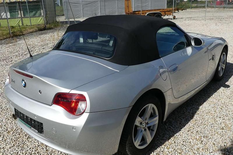 Gebraucht BMW Z4 150 PS (110 kW) 2008 Titansilber metallic Cabrio