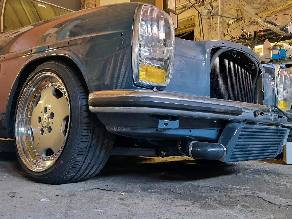 Gebraucht Mercedes W115 500 PS (367 kW) 1970 Limousine