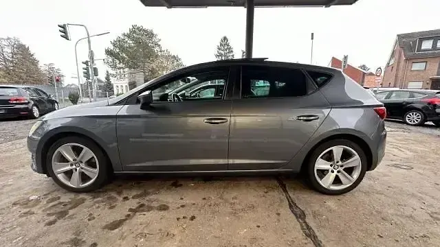 Usata Seat Leon FR 150 CV (110 kW) 2015 Grigio Berlina
