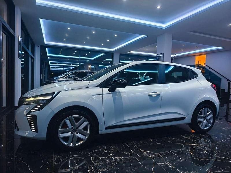 Gebraucht Renault Clio V Evolution 91 PS (66 kW) 2025 Weiß Kleinwagen