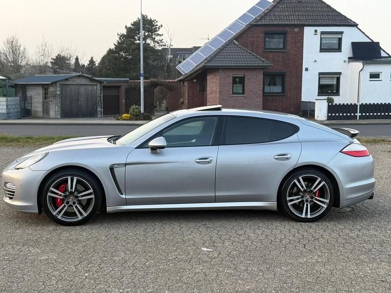 Gebraucht Porsche Panamera 250 PS (183 kW) 2012 Grau Kleinwagen