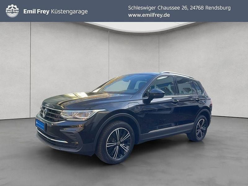 Schwarz Gebraucht 2022 VW Tiguan Active SUV | 21.480 € (Superpreis) - Bild 1/4