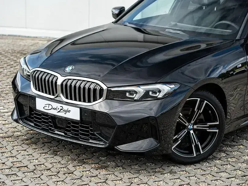 Gebraucht BMW 320 M Sport 184 PS (135 kW) 2025 Saphirschwarzmetallic Limousine