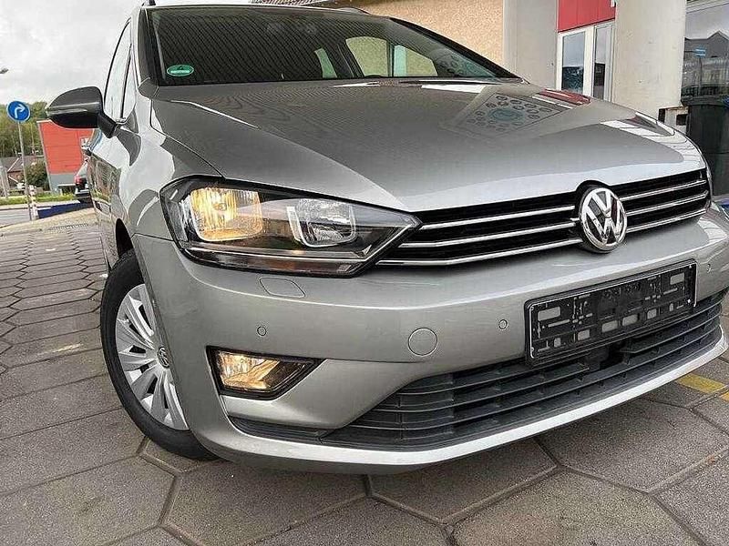 Grau Gebraucht 2014 VW Golf Sportsvan LOUNGE Van / Kleinbus | 12.599 € (Etwas zu teuer) - Bild 1/4