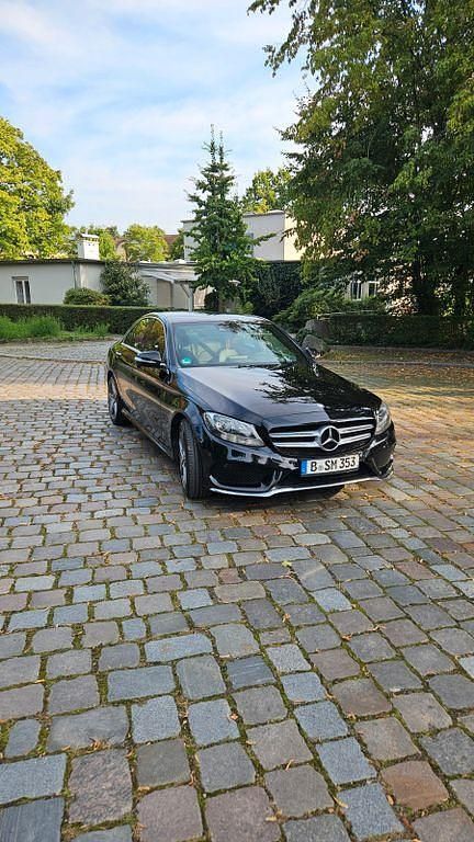 Schwarz Gebraucht 2014 Mercedes C220 AMG line Limousine | 16.500 € (Fairer Preis) - Bild 1/4