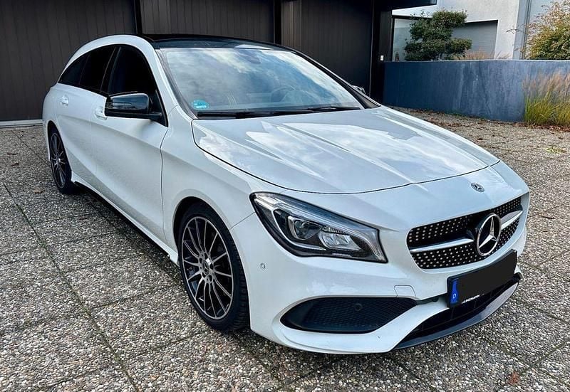 Weiß Gebraucht 2017 Mercedes CLA220 Shooting Brake Edition Kombi | 19.200 € (Etwas zu teuer) - Bild 1/4