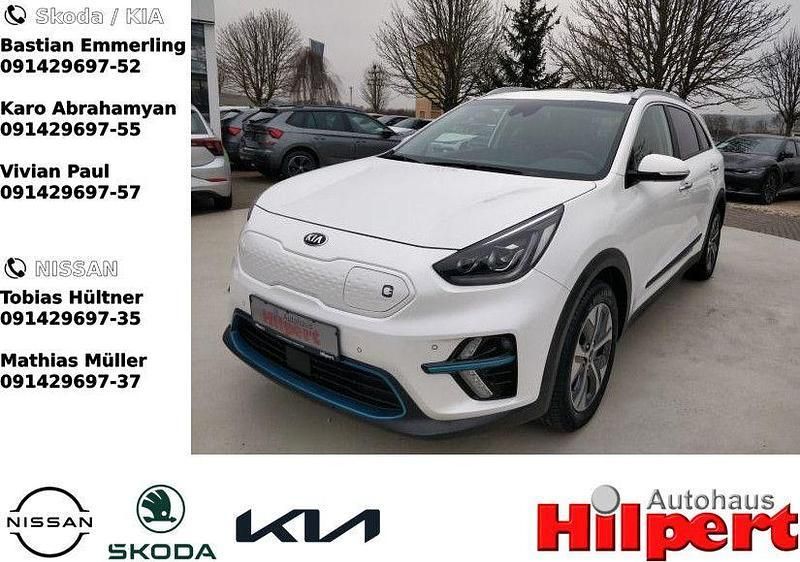 Weiß Gebraucht 2020 Kia e-Niro Spirit SUV | 24.840 € - Bild 1/4