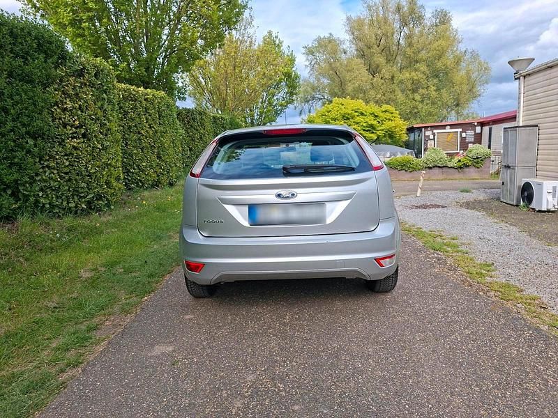 Second-hand Ford Focus 80 CP (58 kW) 2009 Argintiu Hatchback